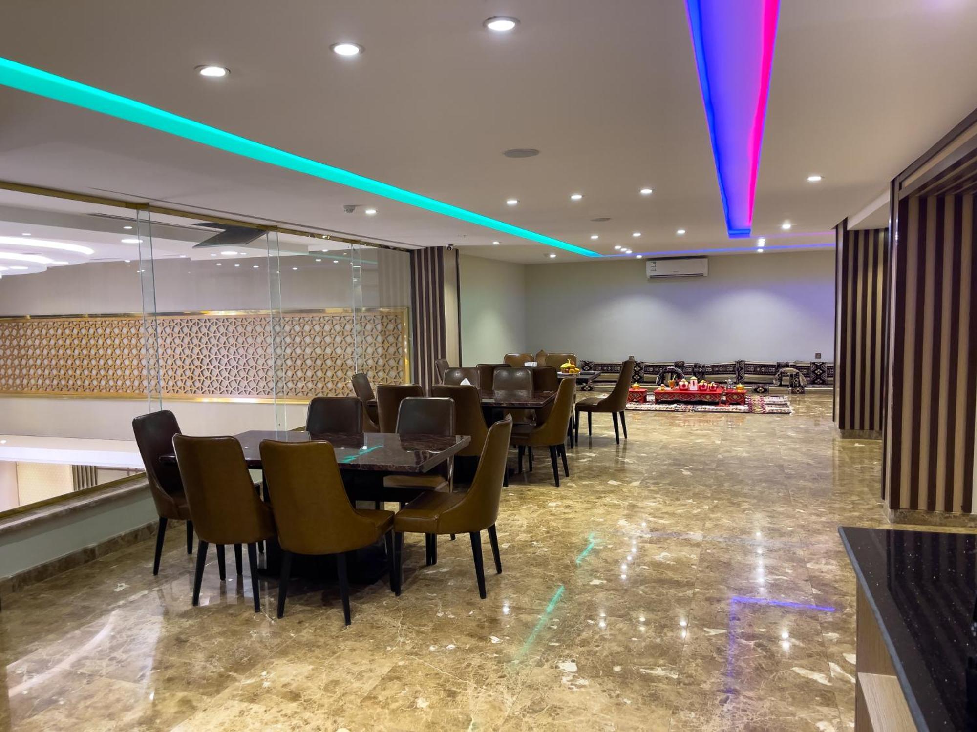 Landmark Hotel Suites Tabuk Eksteriør billede